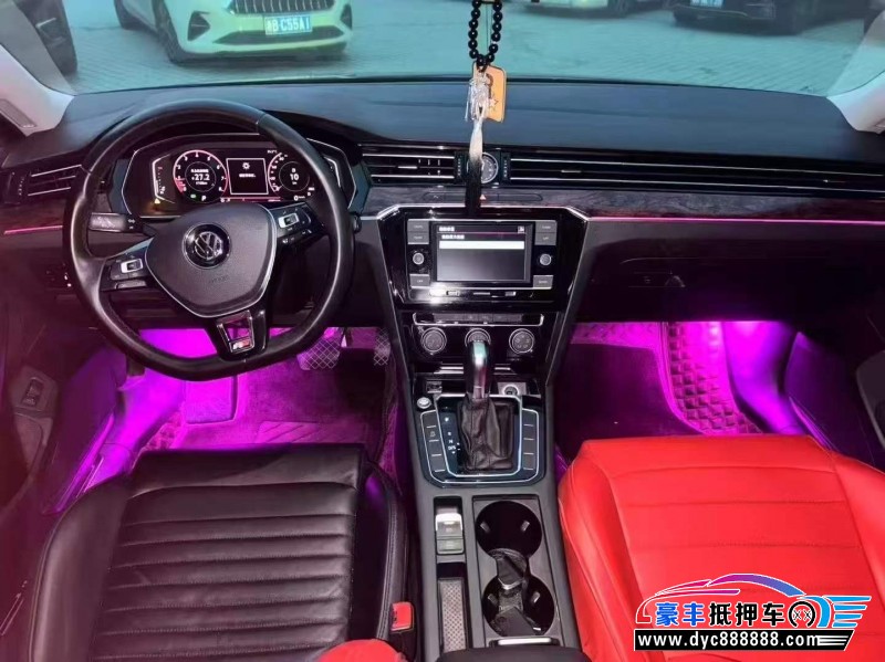 19年大众迈腾轿车抵押车出售