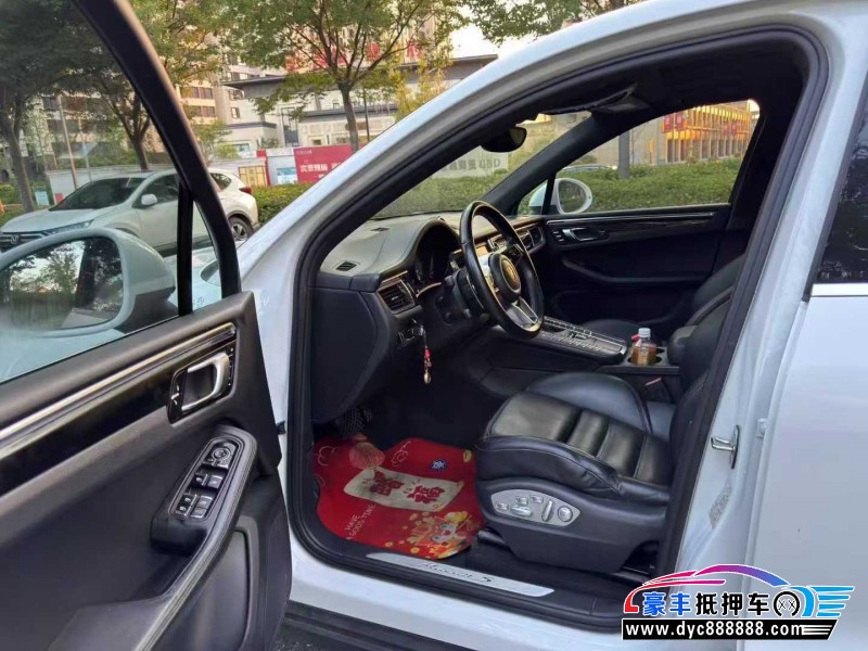 14年保时捷Macan迈凯轿车抵押车出售