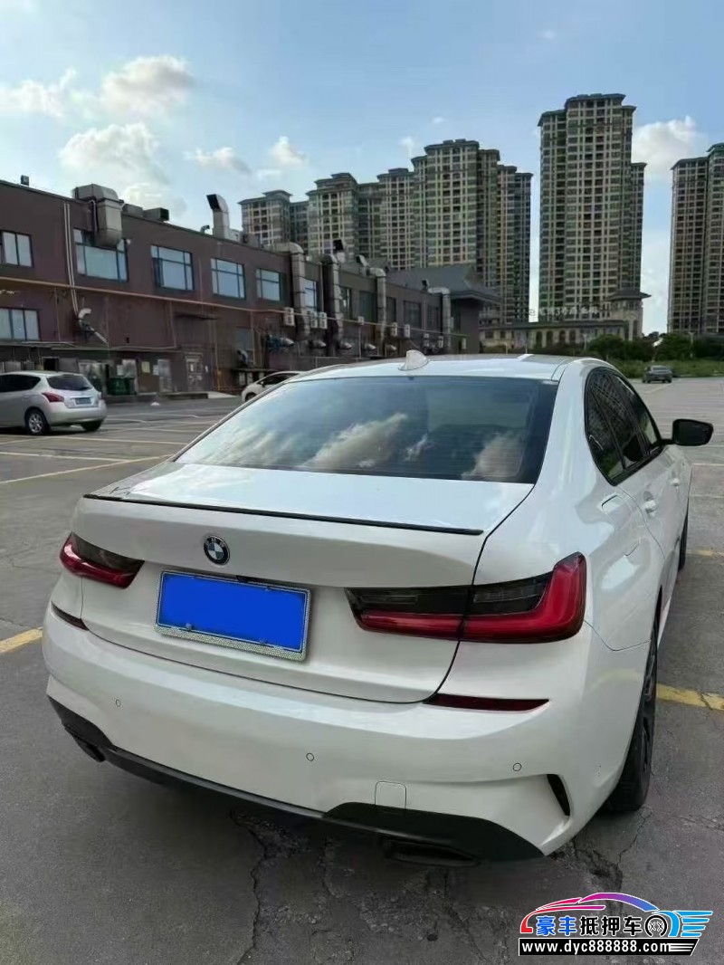 20年宝马3系轿车抵押车出售