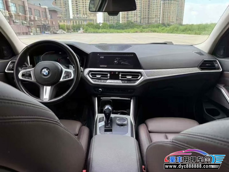 20年宝马3系轿车抵押车出售