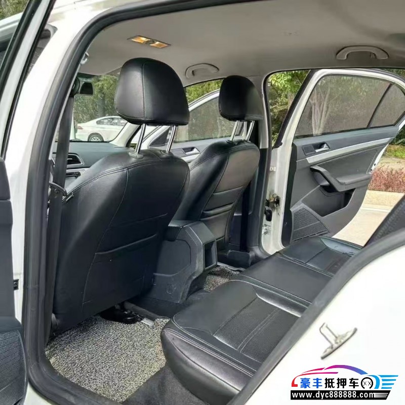 17年大众朗逸轿车抵押车出售