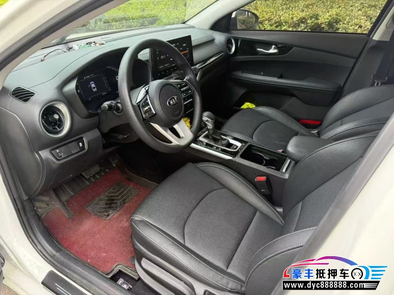 20年起亚K3轿车抵押车出售