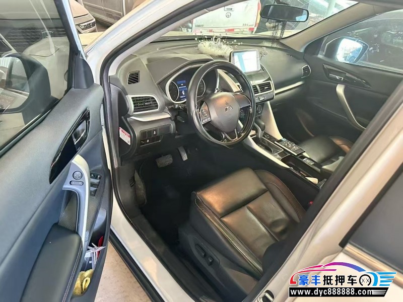 19年三菱奕歌轿车抵押车出售