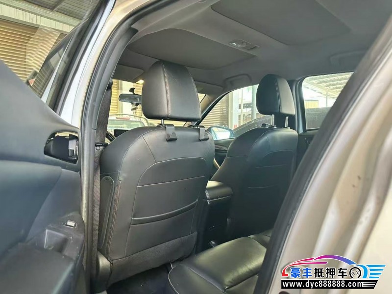 19年三菱奕歌轿车抵押车出售