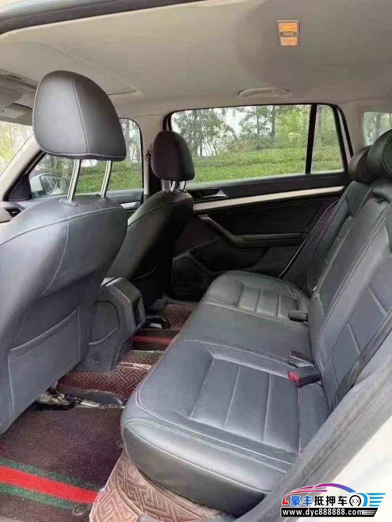 17年大众朗行轿车抵押车出售