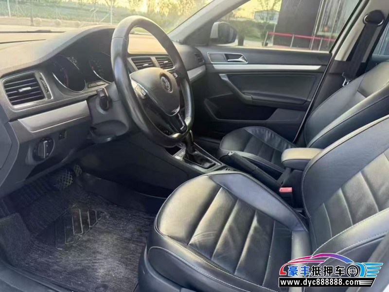 18年大众朗行轿车抵押车出售