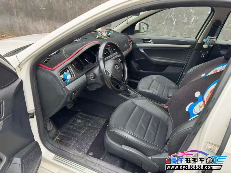 18年大众朗行轿车抵押车出售