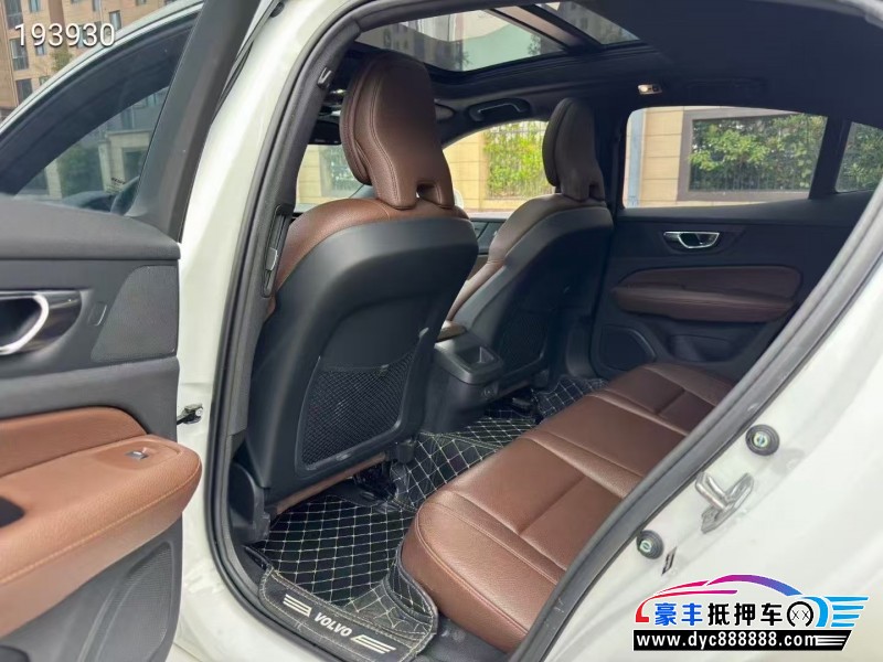 20年沃尔沃S60轿车抵押车出售