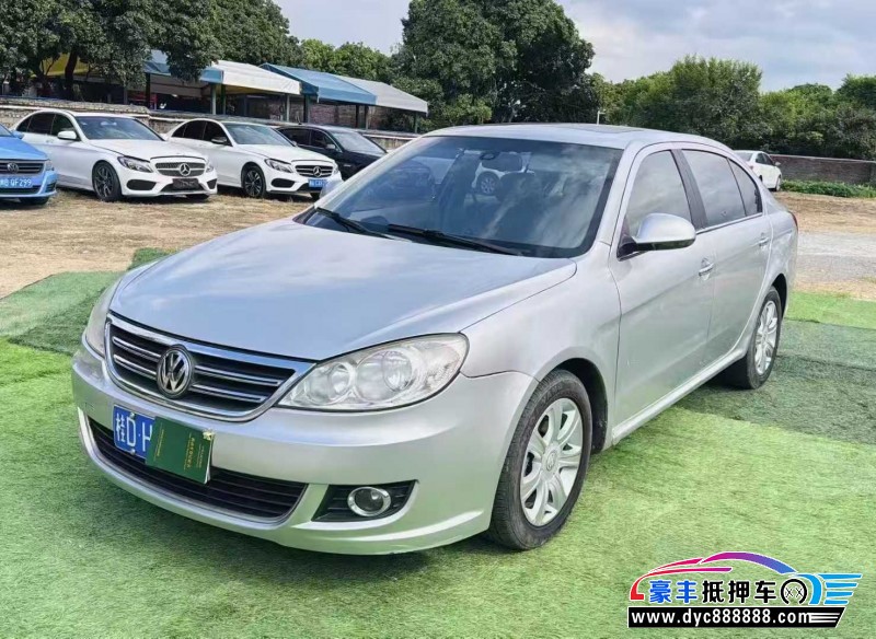 10年大众朗逸轿车抵押车出售