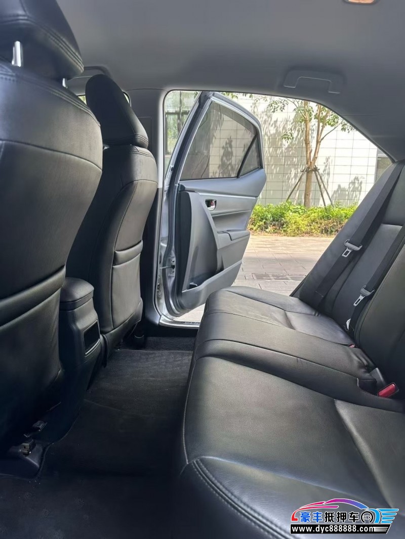 18年丰田卡罗拉轿车抵押车出售