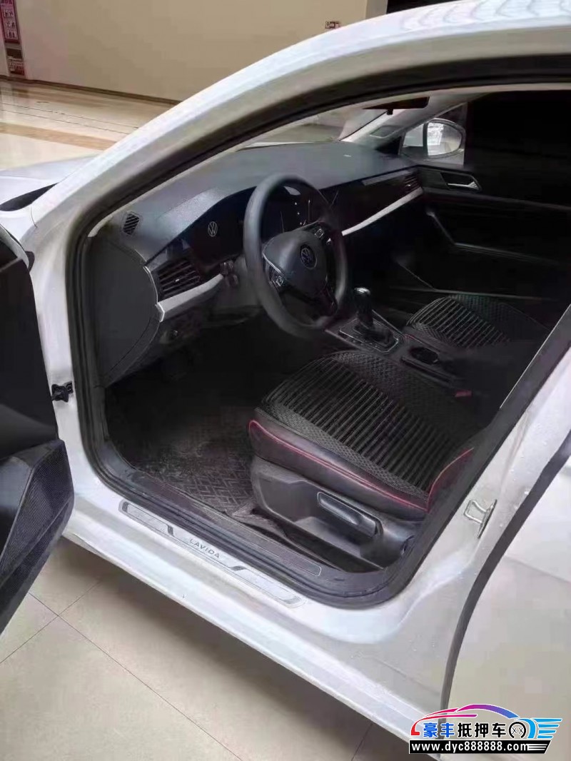 22年大众朗逸轿车抵押车出售