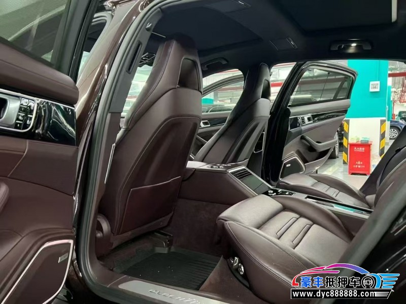 21年保时捷帕纳梅拉轿车抵押车出售