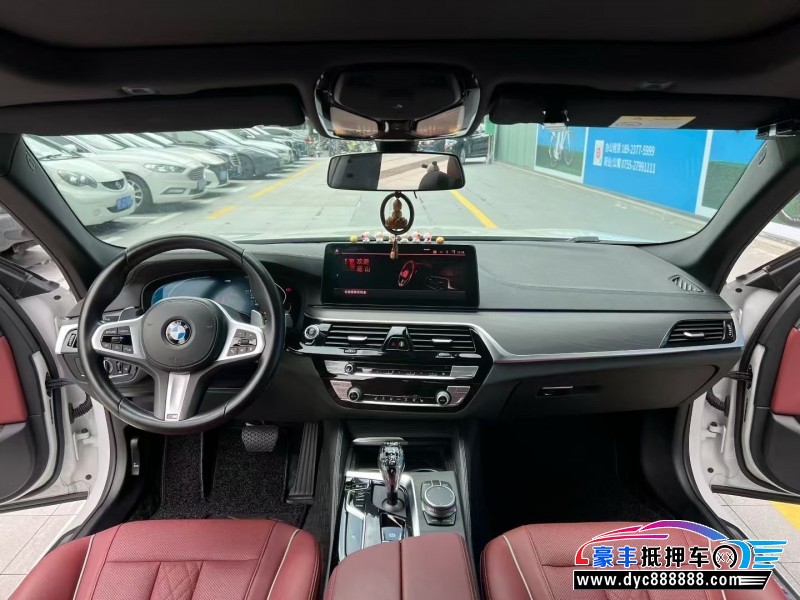 22年宝马5系轿车抵押车出售