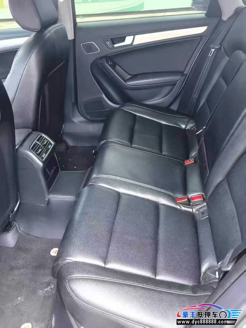 16年奥迪A4L轿车抵押车出售