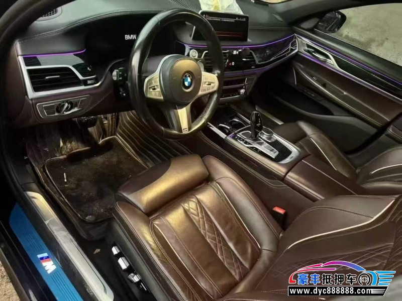 21年宝马7系轿车抵押车出售