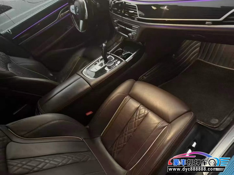 21年宝马7系轿车抵押车出售