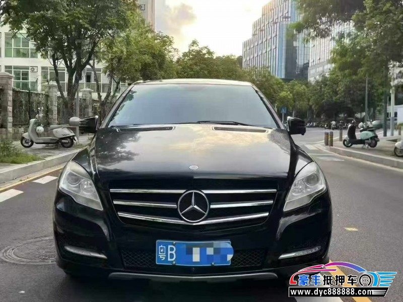 17年奔驰R轿车抵押车出售