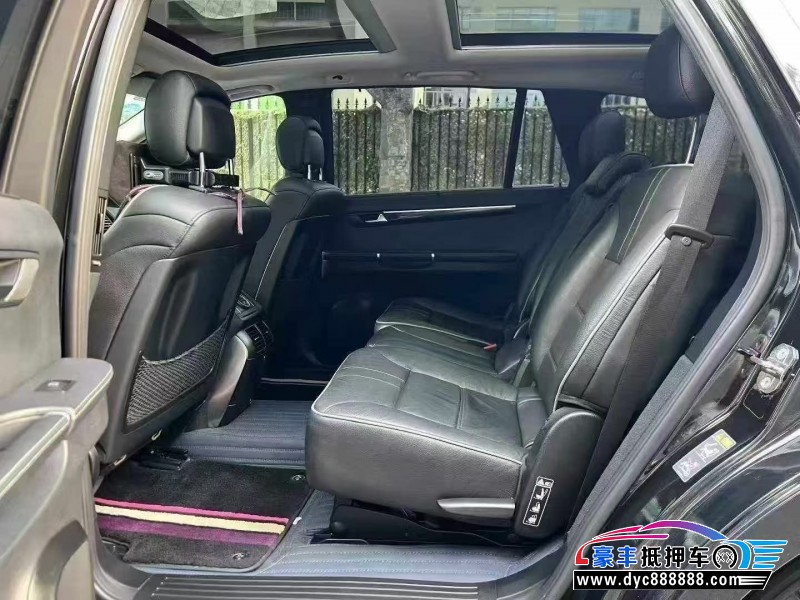 17年奔驰R轿车抵押车出售