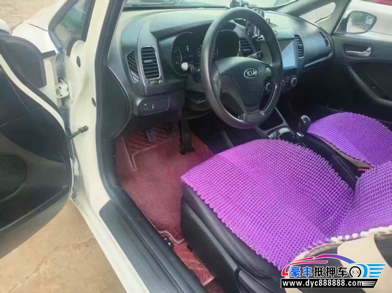 18年起亚K3轿车抵押车出售