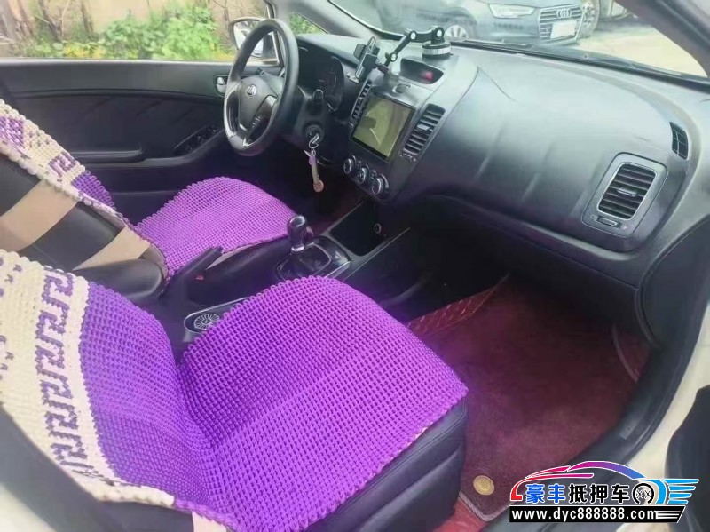 18年起亚K3轿车抵押车出售