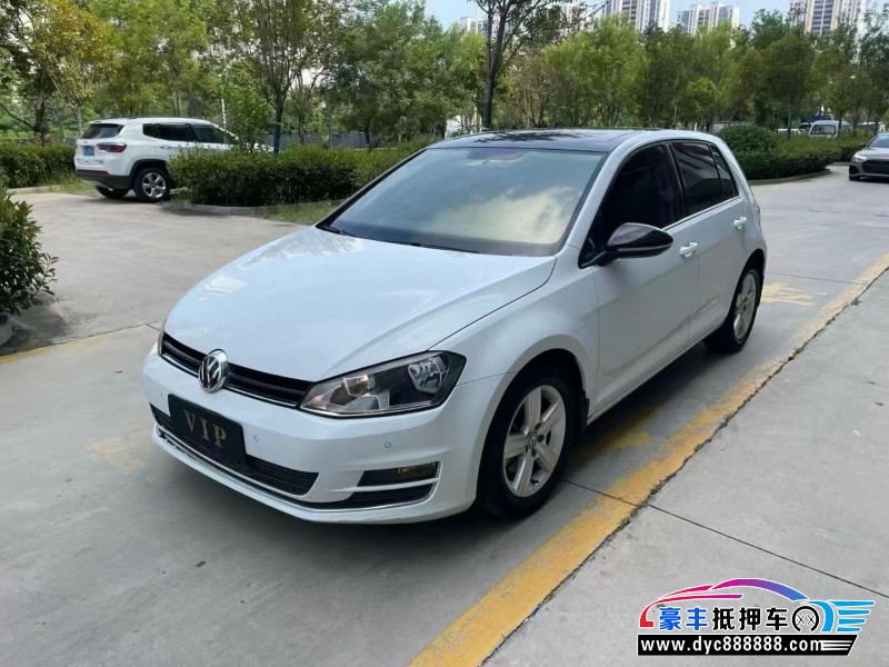 17年大众高尔夫轿车抵押车出售
