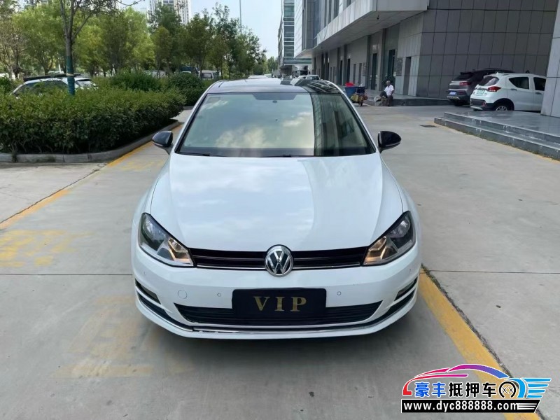 17年大众高尔夫轿车抵押车出售