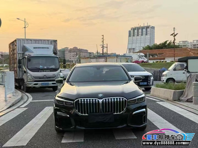 17年宝马7系轿车抵押车出售
