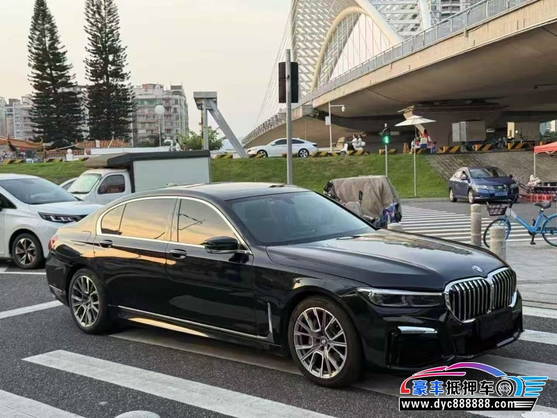 17年宝马7系轿车抵押车出售