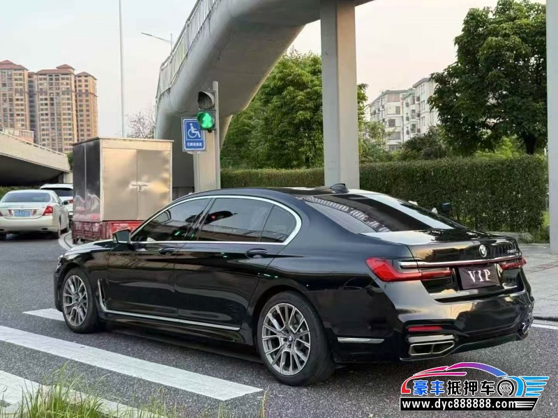 17年宝马7系轿车抵押车出售