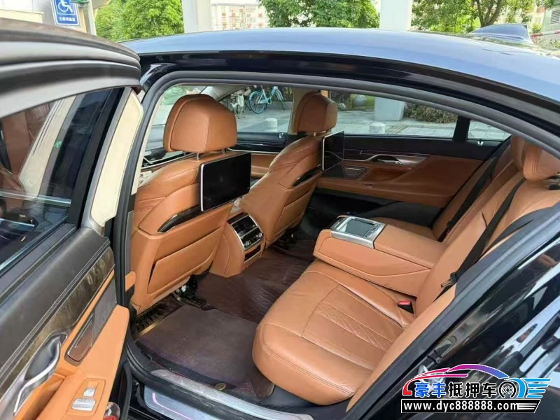 17年宝马7系轿车抵押车出售