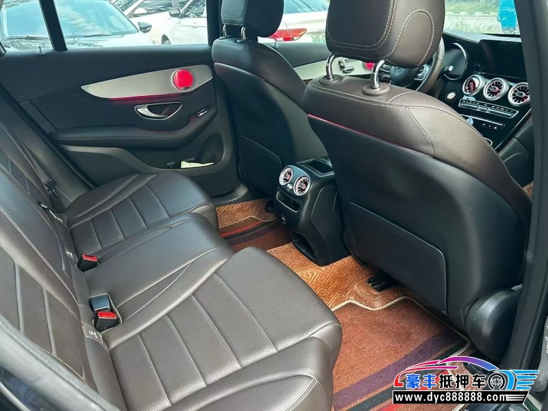 20年奔驰GLC轿车抵押车出售