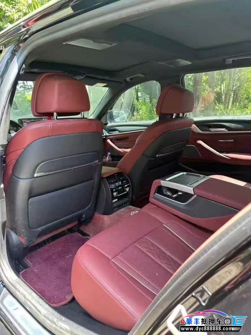 21年宝马5系轿车抵押车出售