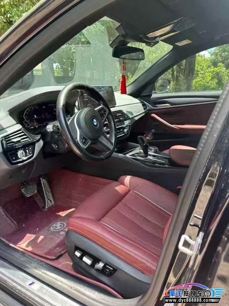 21年宝马5系轿车抵押车出售