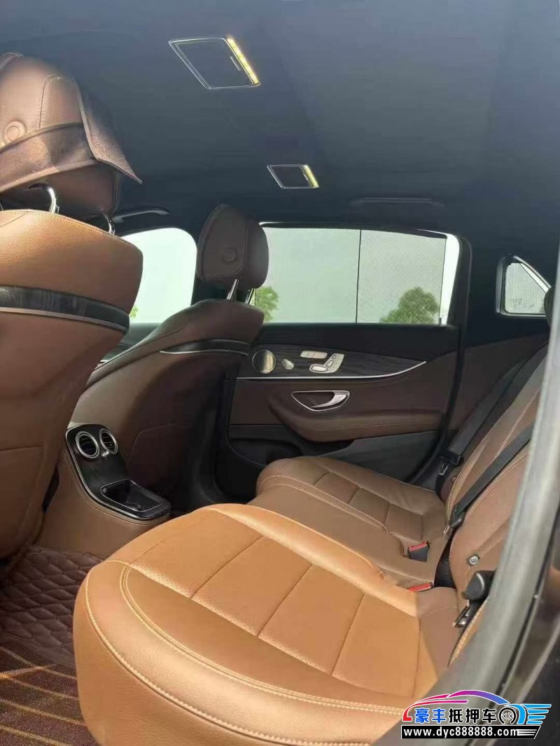 21年奔驰E轿车抵押车出售