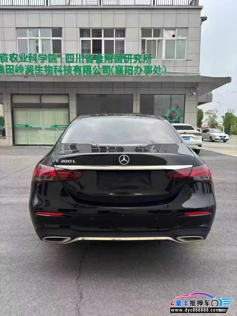 21年奔驰E轿车抵押车出售