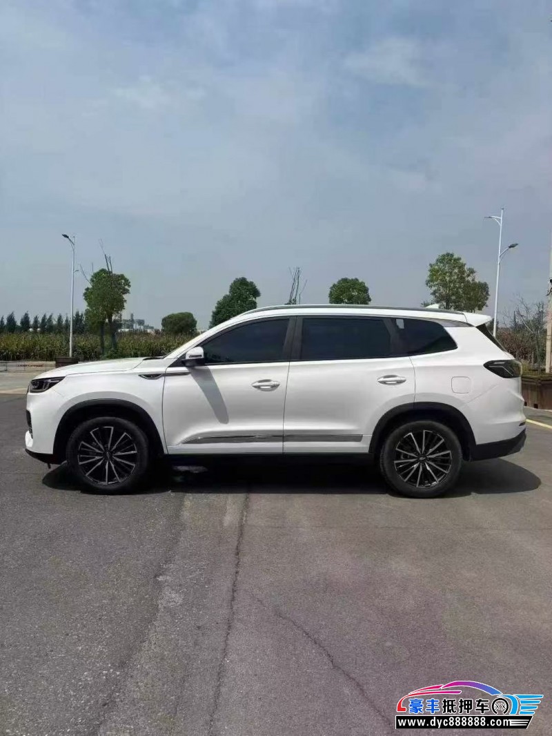 23年奇瑞瑞虎8轿车抵押车出售