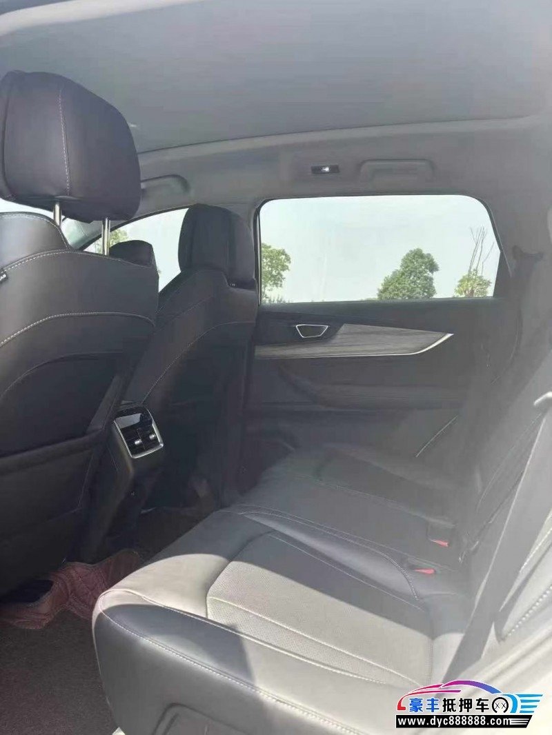 23年奇瑞瑞虎8轿车抵押车出售