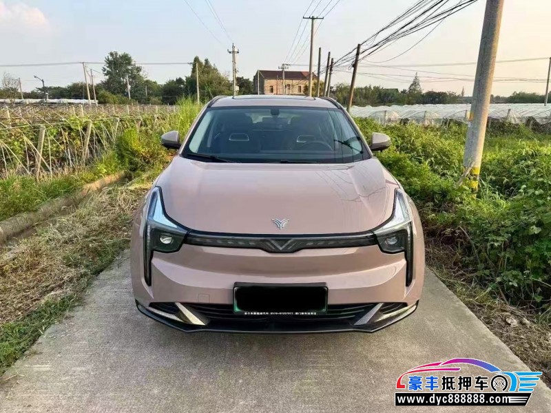 24年哪吒U轿车抵押车出售