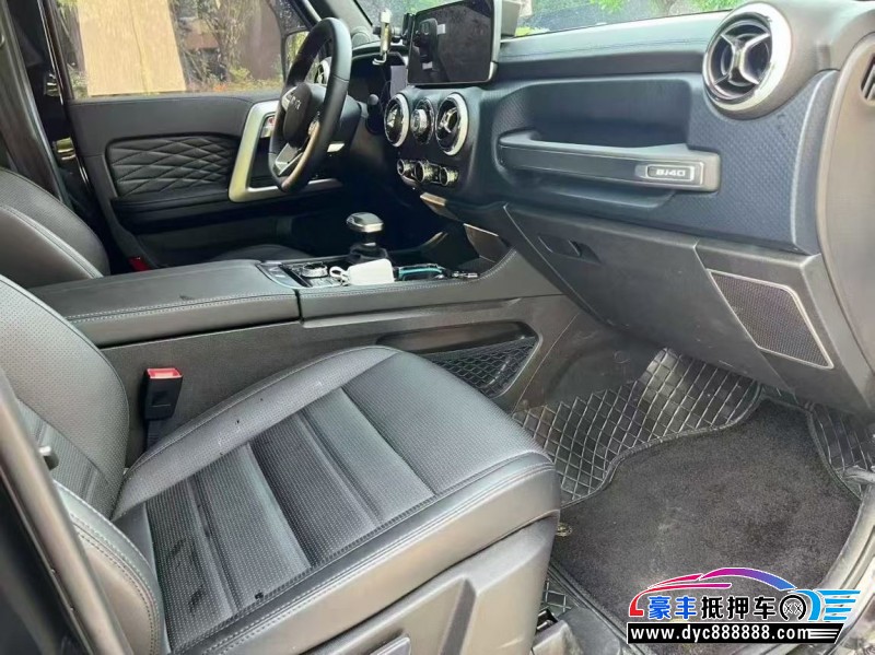 25年北京BJ40轿车抵押车出售