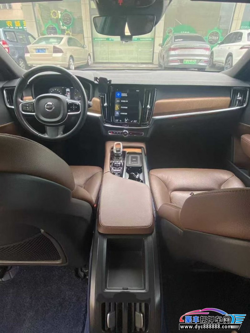 20年沃尔沃S90轿车抵押车出售