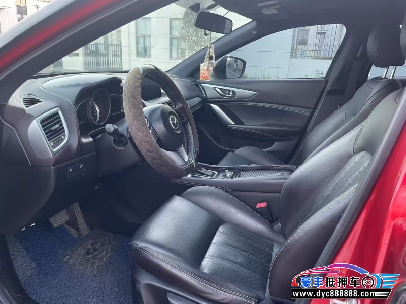 17年马自达CX-4轿车抵押车出售