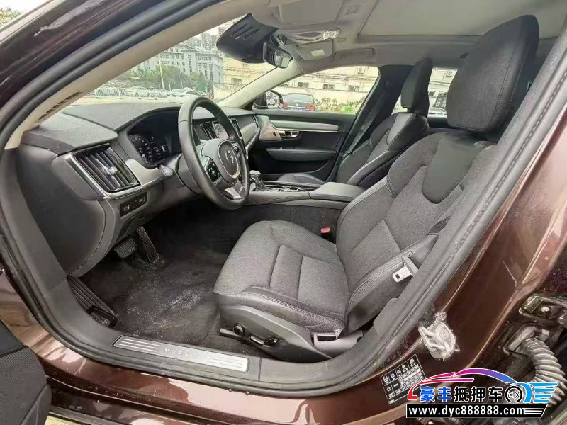 20年沃尔沃S90轿车抵押车出售