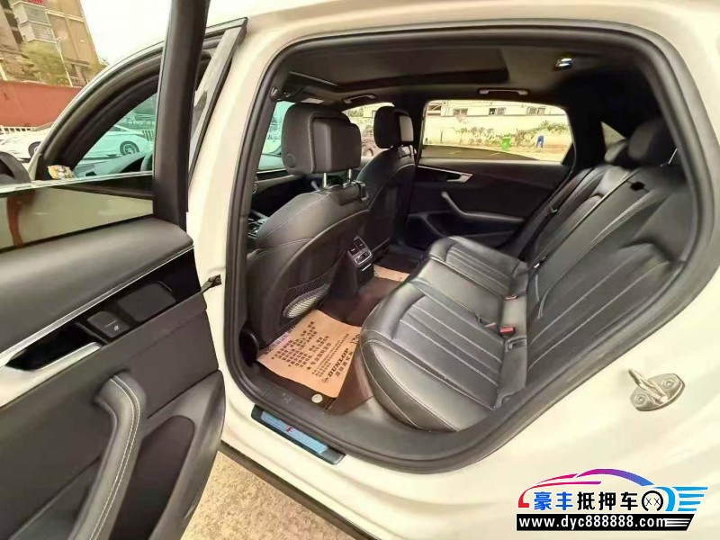 23年奥迪A4L轿车抵押车出售