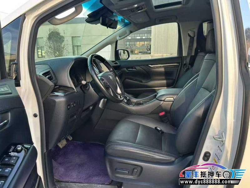 20年丰田威尔法轿车抵押车出售