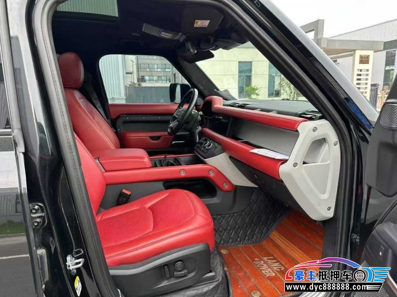 22年路虎卫士轿车抵押车出售