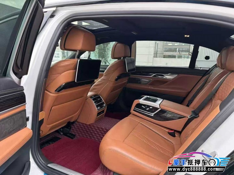 19年宝马7系轿车抵押车出售