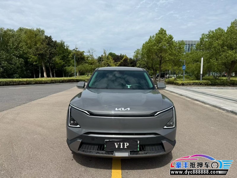 24年起亚EV5轿车抵押车出售