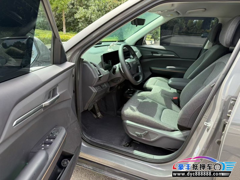 24年起亚EV5轿车抵押车出售