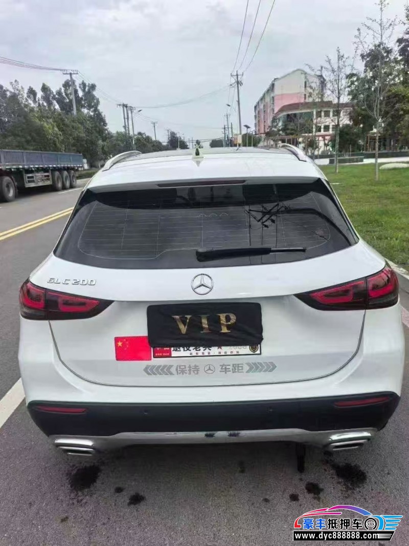 21年奔驰GLA轿车抵押车出售