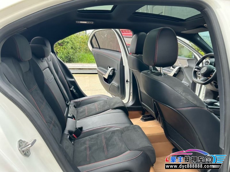 23年奔驰C轿车抵押车出售